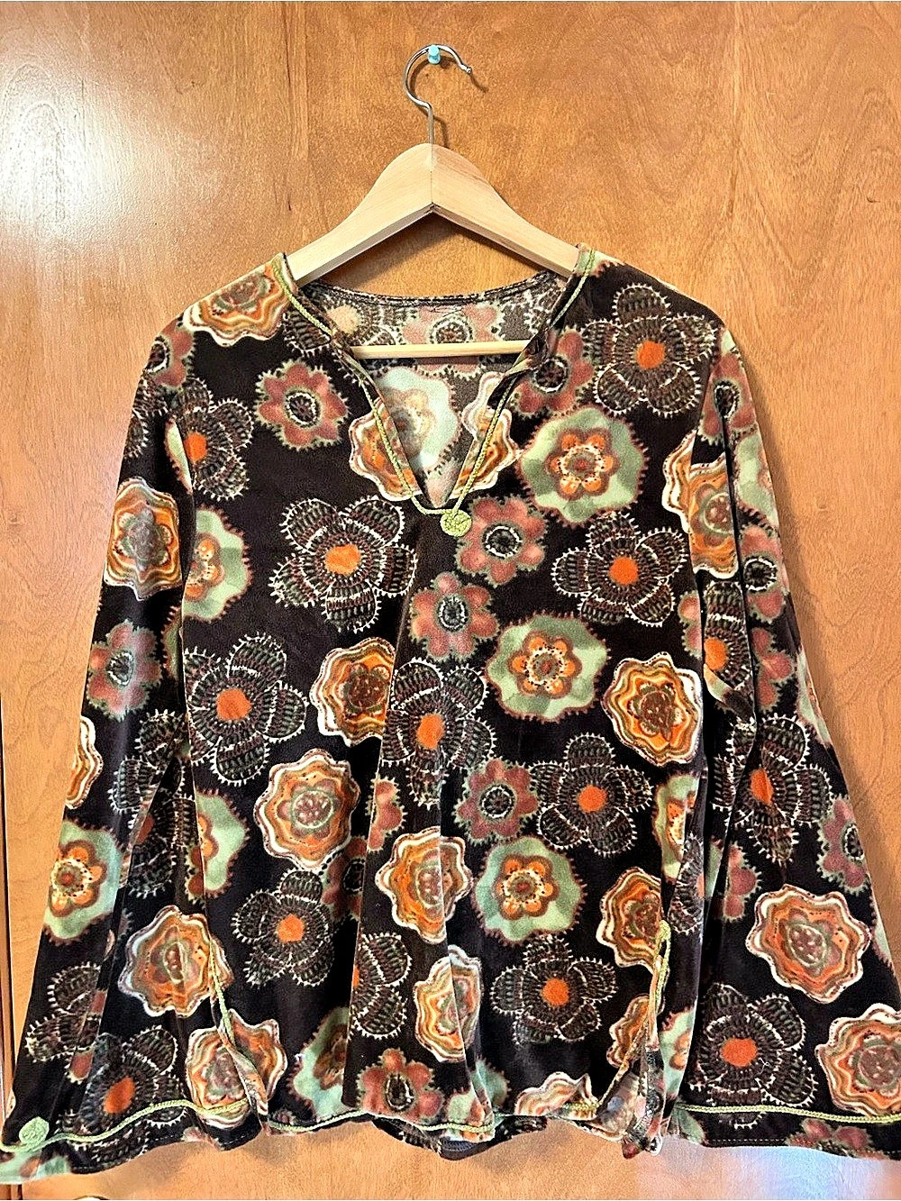 Vintage Velvet Long Bell Sleeves Flower Blouse Tunic L/XL  Embroidery Handmade